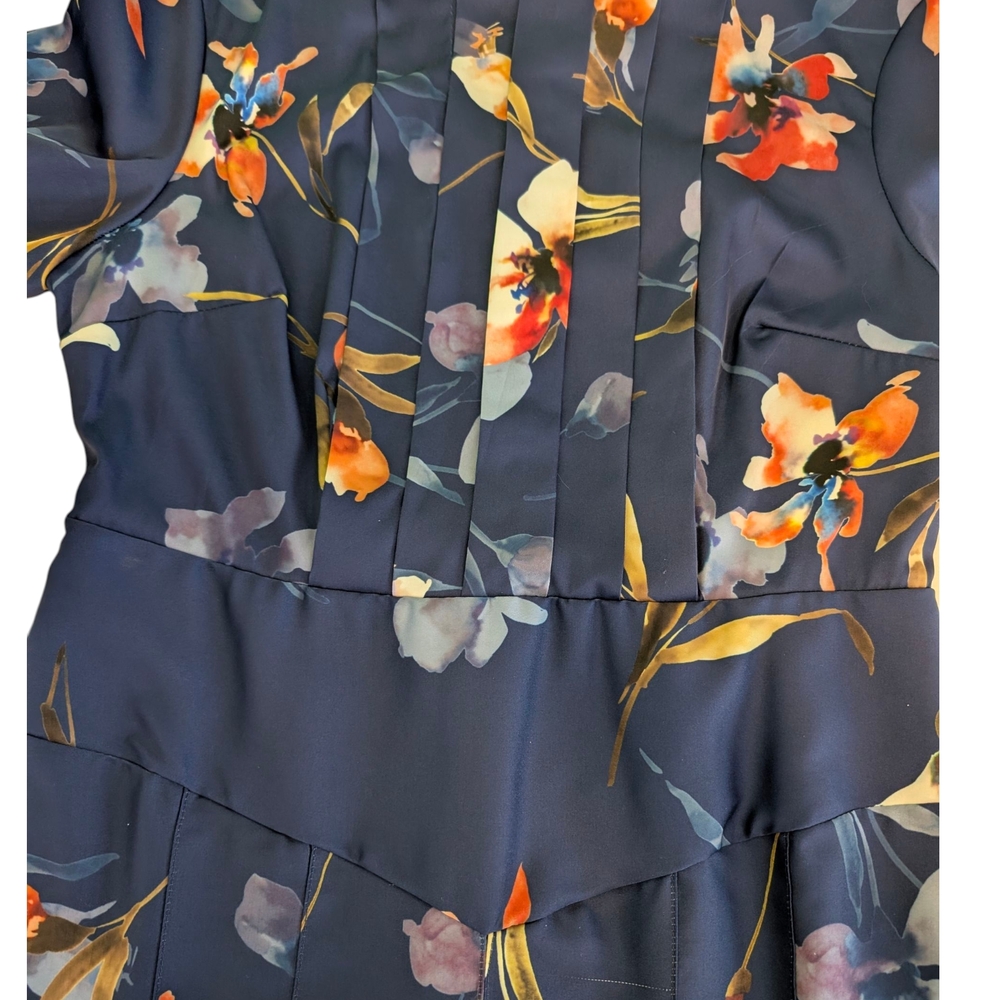 Elegant Floral Long Sleeve Dress - Picture 11 of 12